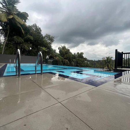 Oyo 278 Hotel Rivelka Kundasale Dış mekan fotoğraf