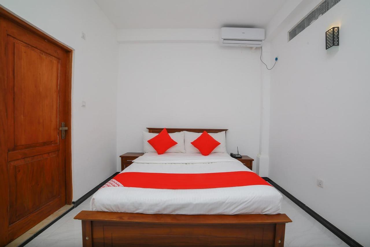 Oyo 278 Hotel Rivelka Kundasale Dış mekan fotoğraf