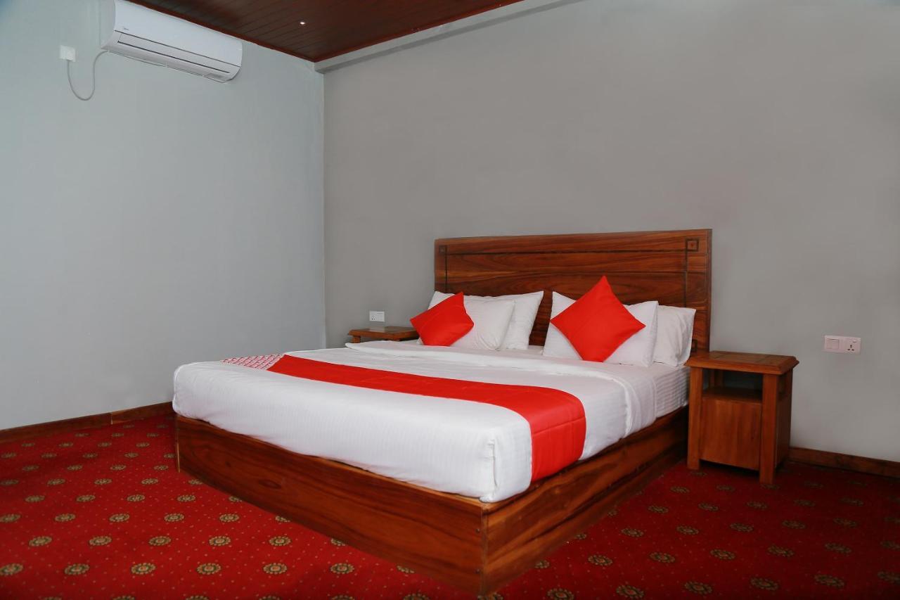 Oyo 278 Hotel Rivelka Kundasale Dış mekan fotoğraf
