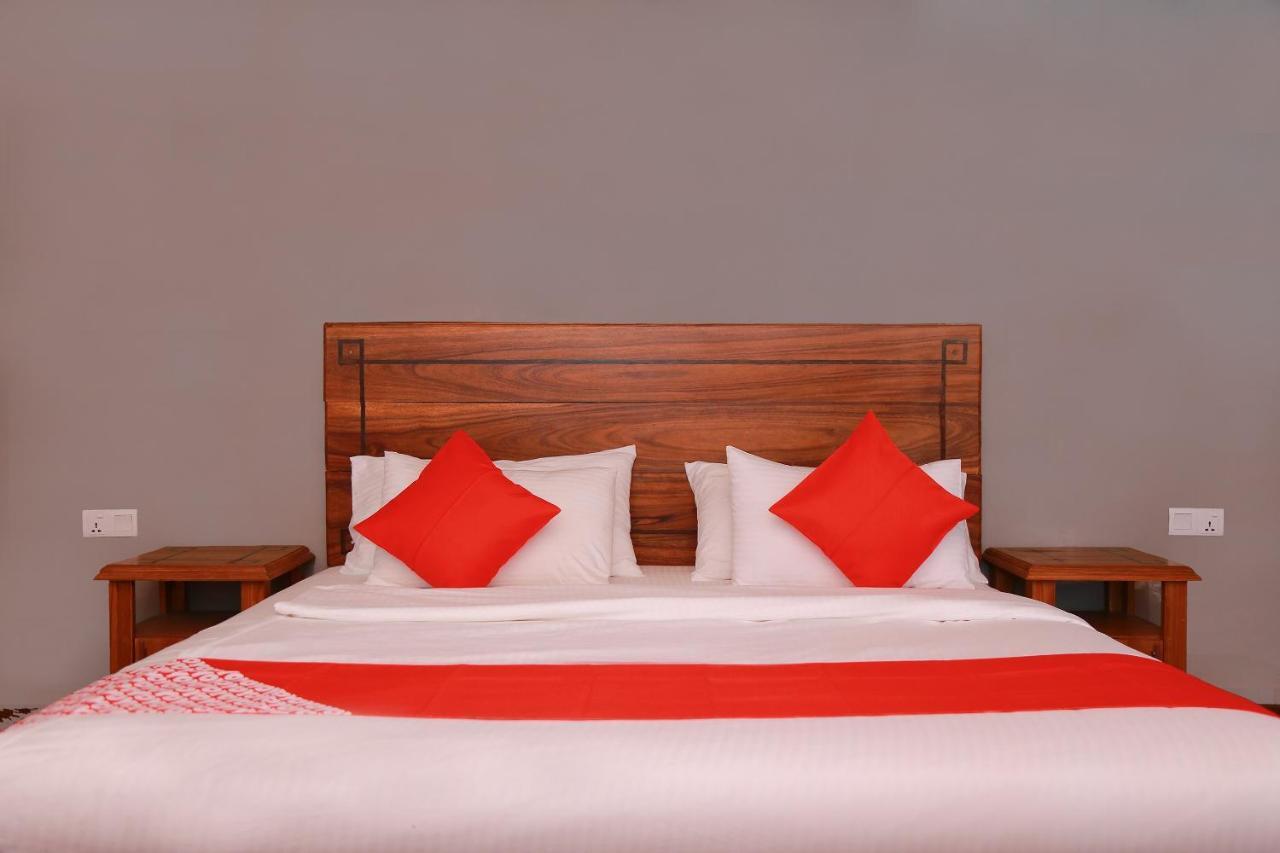 Oyo 278 Hotel Rivelka Kundasale Dış mekan fotoğraf