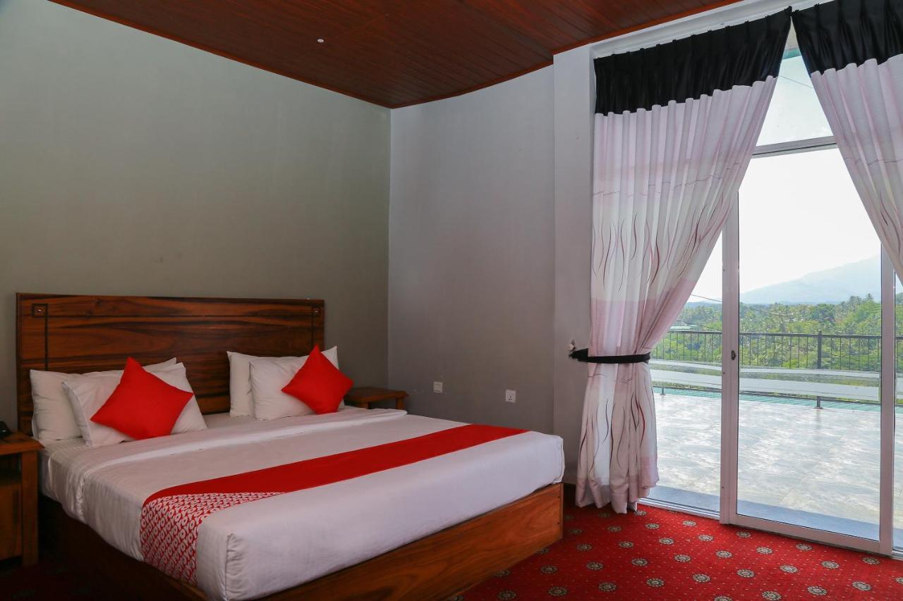 Oyo 278 Hotel Rivelka Kundasale Dış mekan fotoğraf