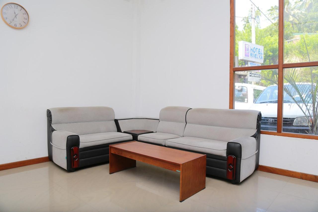 Oyo 278 Hotel Rivelka Kundasale Dış mekan fotoğraf